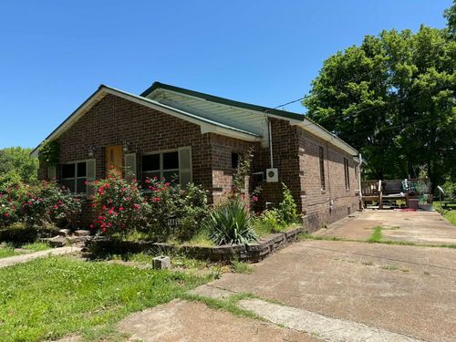 1460 Davis Ln, Batesville, AR, 72501-2829 | Card Image