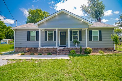 328 Spring St, Wartrace, TN, 37183-2013 | Card Image