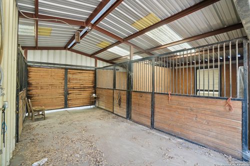 1290 Hidden Oaks Dr, Bulverde, TX, 78163-3051 | Card Image