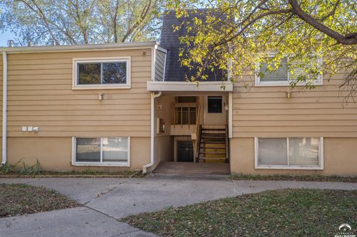 apt-11-60-255 N Michigan St, Lawrence, KS, 66044-1076 | Card Image
