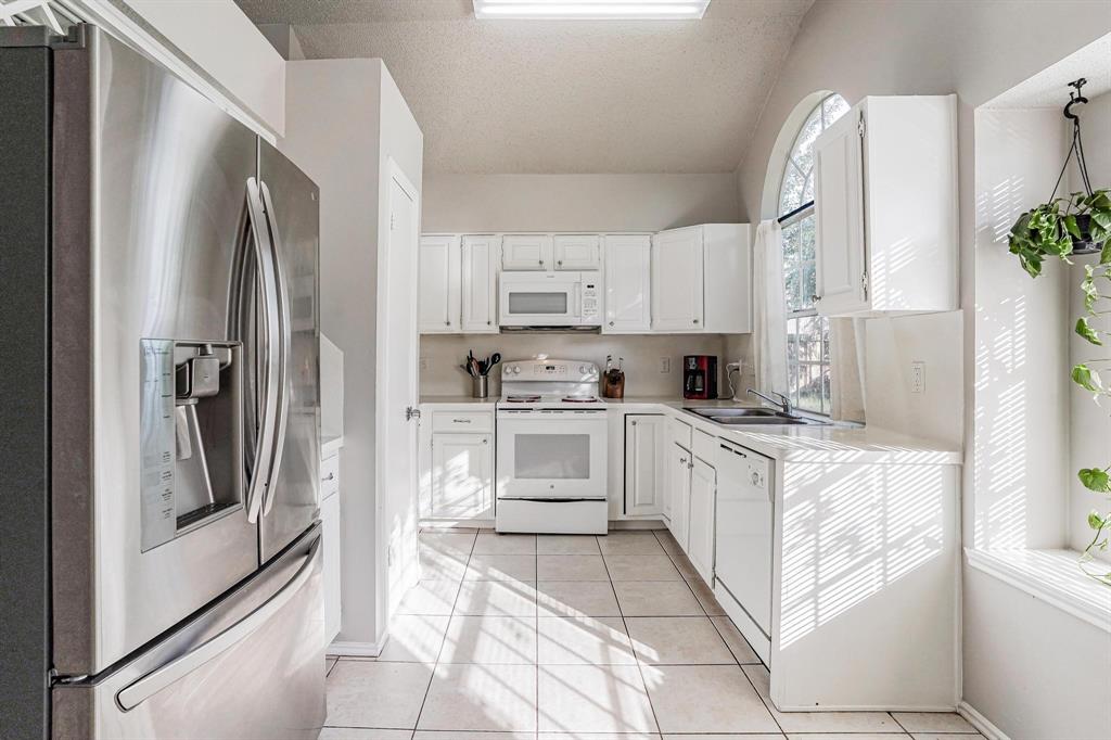 Seaton Dr, Katy, TX 77449