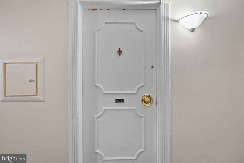 Residential Lease in CHERRY HILL 2