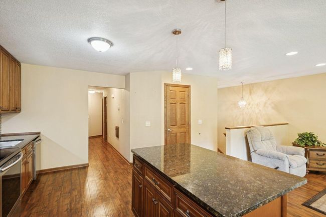 1427 4 Th St W, Townhouse with 3 bedrooms, 2 bathrooms and null parking in Hastings MN | Image 6