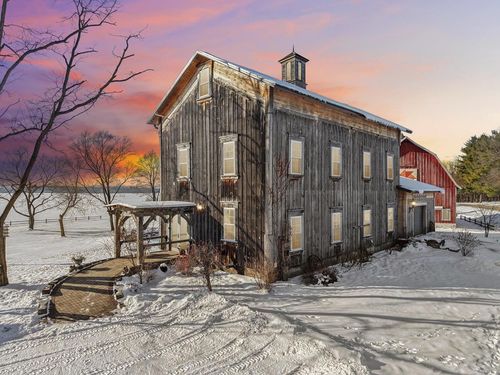 33511 Old Mill Dr, Lone Rock, WI, 53556-9179 | Card Image