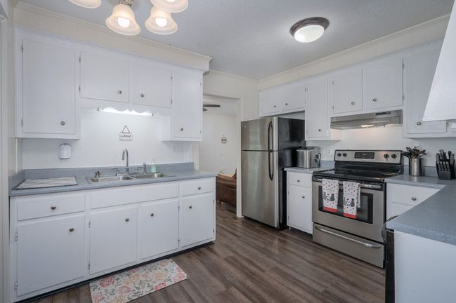 332 Old Dunbar Cave Rd, House other with 3 bedrooms, 2 bathrooms and null parking in Clarksville TN | Image 6
