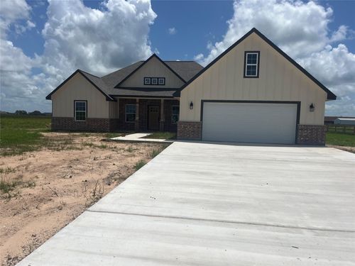 643 Longhorn Trl, Angleton, TX, 77515 | Card Image