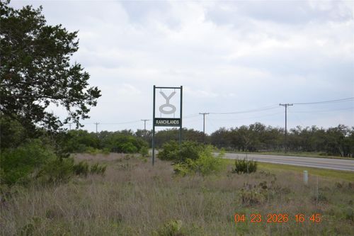 211 Ringtail Rd, Junction, TX, 76849-7059 | Card Image