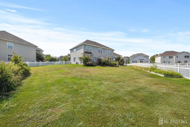 9 Caladium Ct, House other with 5 bedrooms, 3 bathrooms and null parking in Piscataway NJ | Image 51