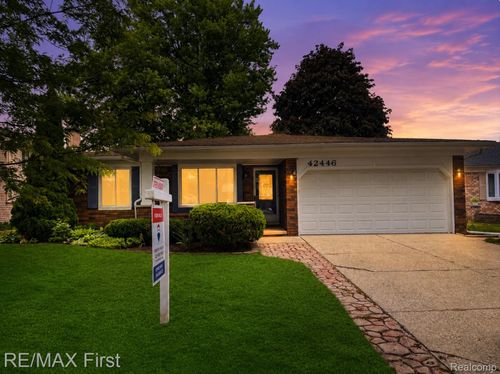 42446 Sycamore Dr, Sterling Heights, MI, 48313-2858 | Card Image