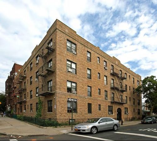 1684 W 2nd St, Brooklyn, NY, 11223-1633 | Card Image