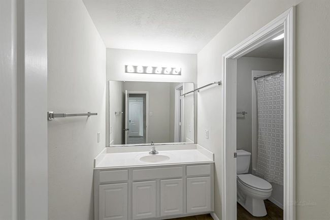 Extremely clean and bright secondary bathroom! | Image 18