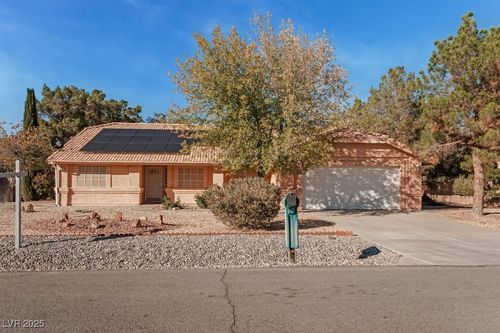 710 Tomahawk Ct, Pahrump, NV, 89060-1802 | Card Image