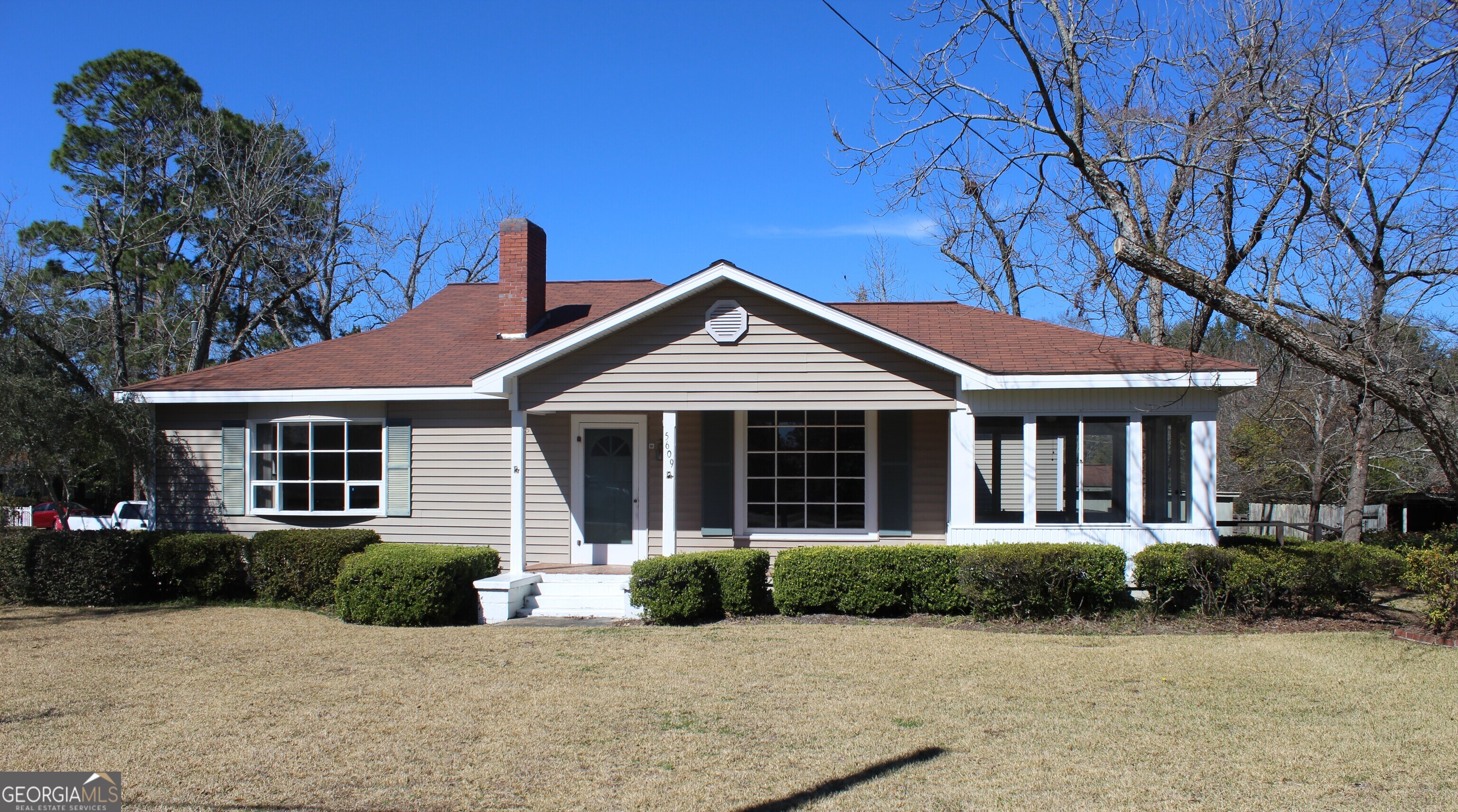 1st Ave, Eastman, GA 31023