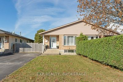 566 Whistler Terr, Home with 3 bedrooms, 2 bathrooms and 2 parking in Kingston ON | Image 3