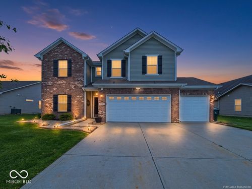 519 Flint Blvd, Fortville, IN, 46040-1288 | Card Image