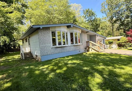 123 Helene Rd, Valley Cottage, NY, 10989-2624 | Card Image