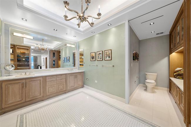 APT-2801 - 50 S Pointe Dr, Condo with 3 bedrooms, 4 bathrooms and null parking in Miami Beach FL | Image 13
