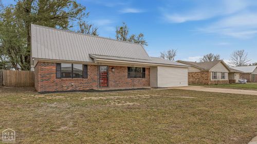 1404 Normandy Lane Ext, Blytheville, AR, 72315-1559 | Card Image