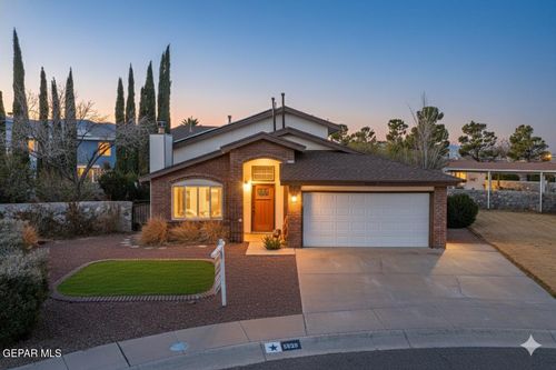 5639 Schwarzkopf Dr, El Paso, TX, 79934-2817 | Card Image