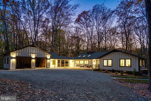 108 Interpromontory Rd, GREAT FALLS, VA, 22066-3217 | Card Image