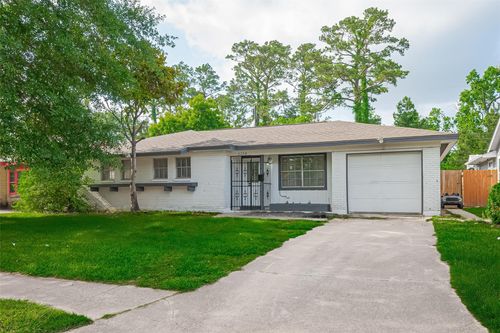 6134 Guadalupe St, Houston, TX, 77016-1936 | Card Image