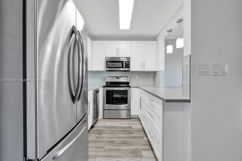 apt-319-700 Village Green Ct, Palm Springs, FL, 33461-1446 | Card Image