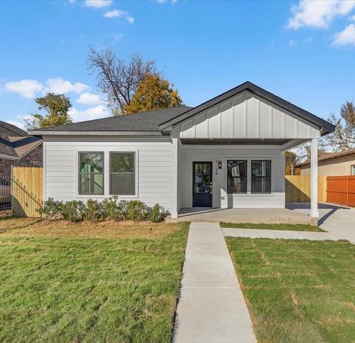 1125 E Humbolt St, Fort Worth, TX, 76104-3724 | Card Image