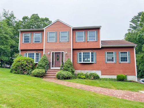 22 Dixey Dr, Middleton, MA, 01949-1639 | Card Image