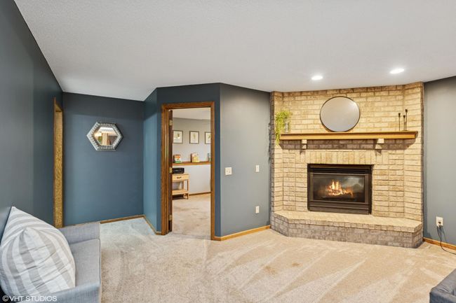 Neutral gas fireplace for those colder days | Image 30