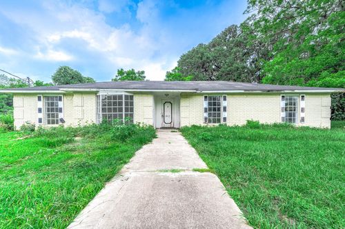 2719 Fm 524 Rd, Sweeny, TX, 77480-4124 | Card Image
