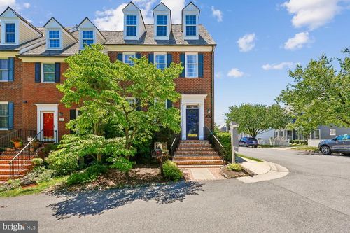 211 Chestertown St, GAITHERSBURG, MD, 20878-5736 | Card Image