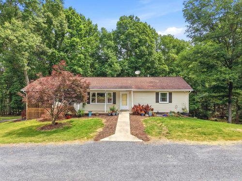 356 White Oak Ln, New Market, VA, 22844-3620 | Card Image