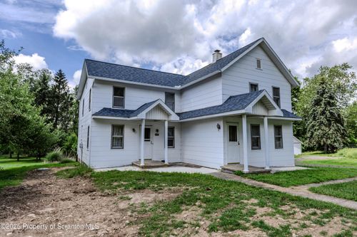 1302 Church St, Moscow, PA, 18444-9470 | Card Image