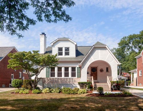 891 Washington Road, Grosse Pointe, MI, 48230 | Card Image
