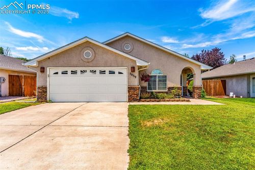 5039 Sage St, Pueblo, CO, 81005-1492 | Card Image