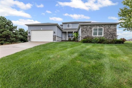 21982 W 116th Ter, Olathe, KS, 66061-5775 | Card Image