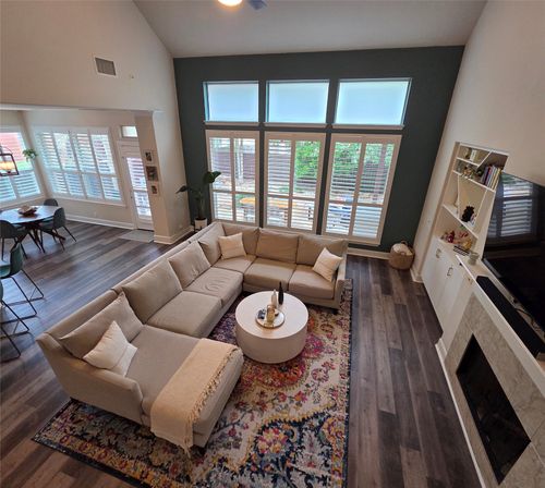 8208 Endeavor Cir, Austin, TX, 78726-1722 | Card Image