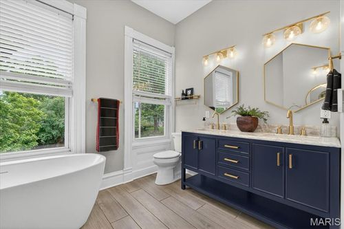 7501 Suffolk Ave, Saint Louis, MO, 63119-2116 | Card Image