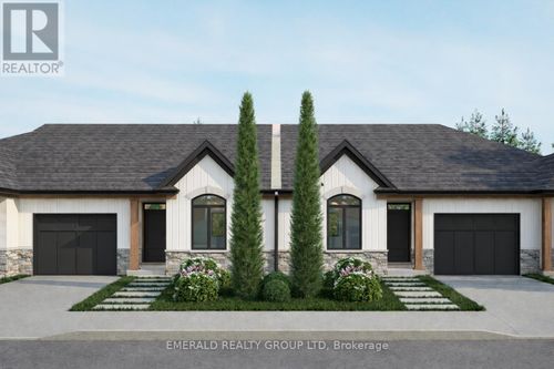 7-2248 Centre Street, Thorold (Port Robinson), ON, L0S1A0 | Card Image