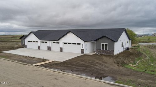 5619 Halverson Ave, Bismarck, ND, 58503-3203 | Card Image