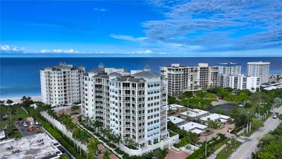 B704 - 2050 Benjamin Franklin Drive, Condo with 3 bedrooms, 3 bathrooms and null parking in Sarasota FL | Image 2