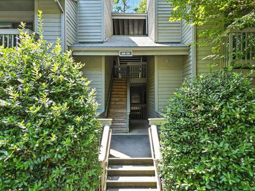 217 Tuxworth Cir, Decatur, GA, 30033-5623 | Card Image