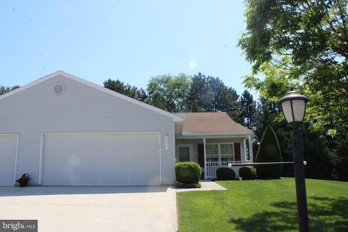 17-1377 Village Dr, SPRING GROVE, PA, 17362-8735 | Card Image