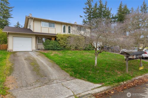 293 146th Pl Ne, Bellevue, WA, 98007-4938 | Card Image