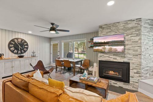 154-19717 Mount Bachelor Dr, Bend, OR, 97702-1901 | Card Image