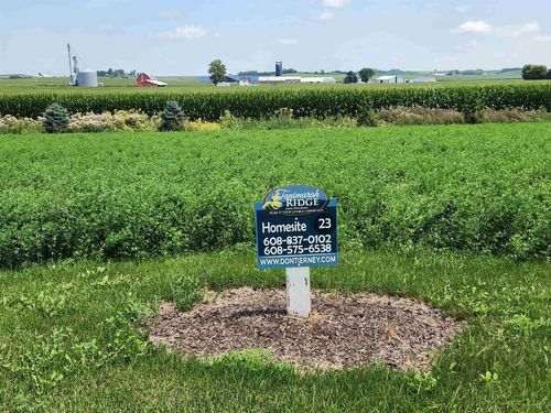 847 Capitol Dr, DANE, WI, 53529-9527 | Card Image