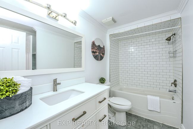 117 Harold St, House attached with 5 bedrooms, 3 bathrooms and 1 parking in Brampton ON | Image 22