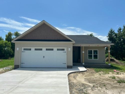 104 E Sillinger Dr, Goldsboro, NC, 27534-9667 | Card Image