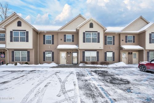 44 Kendall Dr, Delmar, NY, 12054-8228 | Card Image