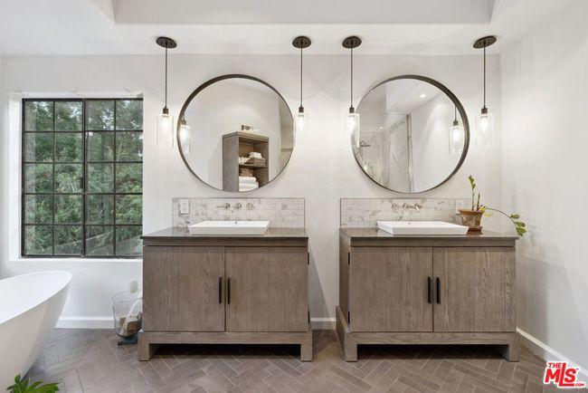 5565 Eagle Point Cir, House other with 4 bedrooms, 3 bathrooms and 3 parking in Westlake Village CA | Image 42